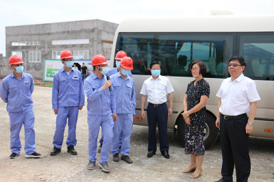 江西省副省長(cháng)吳忠瓊實(shí)地調研新干縣鹽化工業(yè)城